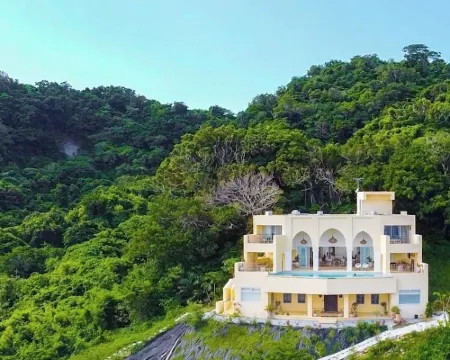 Riad Lamp リヤド ランプ 南城のホテル