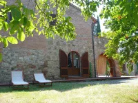 Panoramic Villa in Tuscany Rolling Hill, Well Connected, Everyday New Journey to - Villas