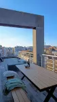 Huswell - Sunny Terrace with Harbour View - 5-Min Walk to Station