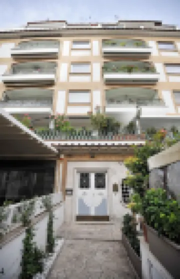 Boutique Suites Valadier Hotel dekat Jembatan Milvius