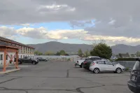 Super 8 by Wyndham Carson City/Lake Tahoe - parking