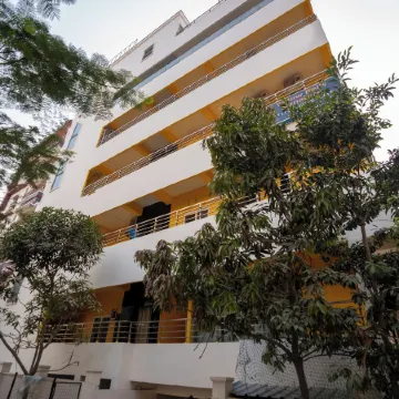 Yellow Bells Signature Hitec City Отели рядом с достопримечательностью «Конгресс-центр Cyber»