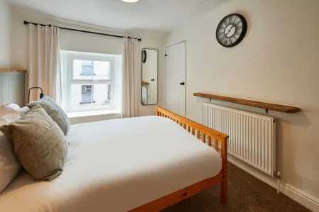 Host & Stay - Church View Cottage