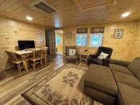 PINE COTTAGE - Pet Friendly Lakefront Cottage on Thayer Lake