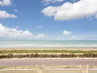 La Surprise Saint-Germain-sur-Ay 호텔