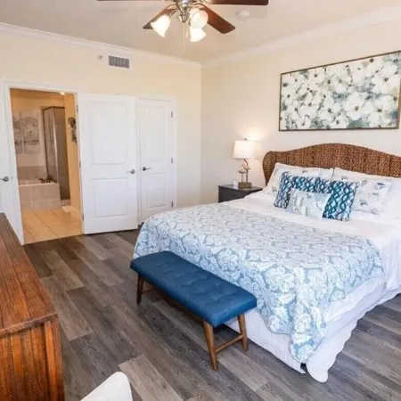 Beachfront & Beautiful - Spacious 3BR/2BA On Dauphin Island - Amazing Amenities