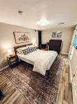 Chic 1-bedroom apartment in  Springtown, TX with AC, WiFi