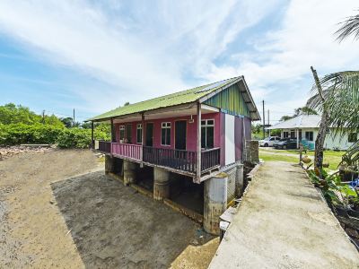 OYO 90708 d'Kuala Waterfront Chalet & Boat Charters