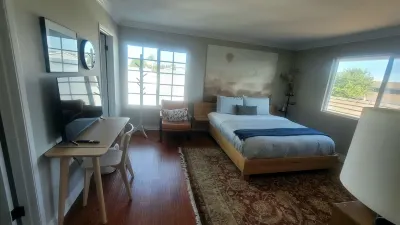Sunny Surfside Stay – 4BR, Pet-Friendly w/ BBQ Patio Just Steps to the Beach! Hotels near Cambro Manufacturing Co