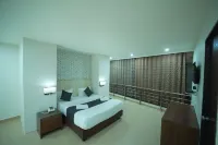 Hotel Occassia Bliss - Premium Hotel with Rooftop Restaurant & Bar in Miyapur Отели в г. 