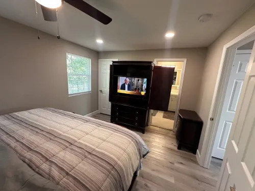 3BR/2.5BA Townhome Near Jags Stadium – Walk to the game!