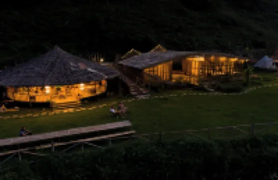 Phong Nam Station Hotels in 