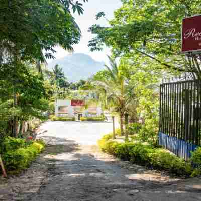 Red Lotus Holiday Resort Others