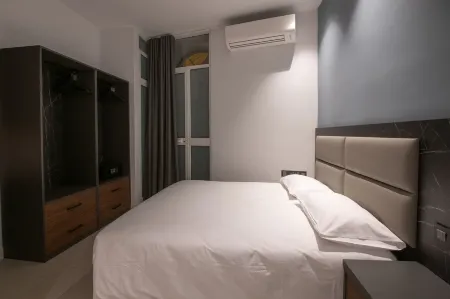 Marea Central Apartments Отели рядом с достопримечательностью «Preluna Beach Club»