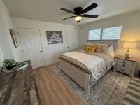 Cozy Ranch House Hotels in Fredonia