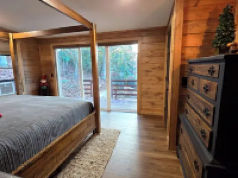 Nantahala Nookie Nook: A Playful Retreat w/Stunning Long-Range mt Sunset Views Hotels in Cowee