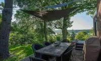 English style country cottage with Hudson River views! 5 mins from HITS