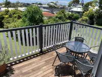 La Vie en Rose is 2 bedroom Home with Bay Views
