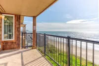 Condo #41 is just BEAUTIFUL! Hotels in Gleneden Beach