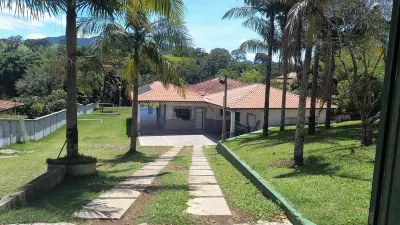 Beautiful farm with swimming pool, a small island. Near the Rio Jaguari Waterfall. Hoteles cerca de Extreme Mg portal