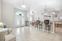 Turquoise Turtle Cove-25 Minutes to the Beach and Port! Hotels in Rockledge