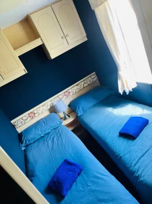 4-Bed Seaside Caravan Free Wifi Pet Friendly Skegness Hotels near Rosedale