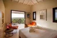 Amazing 360 Views over the Caribbean Sea, 12 Guests and Private Pool Hotels near Misa Spiritu Santu Tera Kòrá