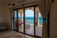 CASA ROCA Chaac South Suite / Parking / Quiet / Ocean Front