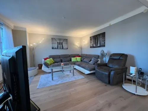 Great Vacation apartment with views, Close to Montreux