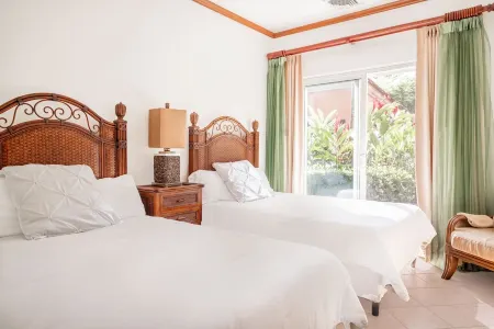 Secluded Garden Paradise Condo @Los Sueños Отели рядом с достопримечательностью «Punta Leona»