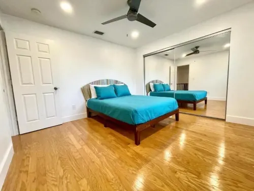 The Hampton • Private Pool • 5 Min to 5th Ave • 10 Min to Beach • Sleeps 16