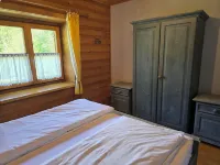 Ellmau: Quaint holiday home, 350 m to the mountain railway in the mountain doctor village
