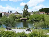 Cosy new house near lake, beach and village, TV, WIFI, parking.