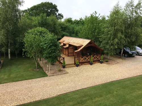 Luxury Cedar Lodge Nr Bath & Bristol Hotel a Bishop Sutton