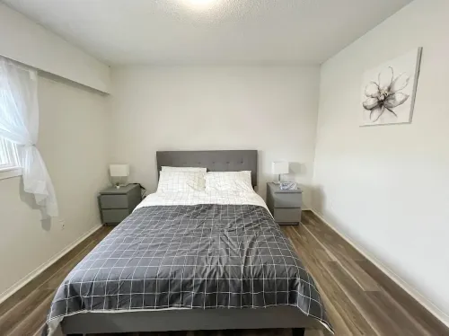 Lovely 3-bedroom upper rental unit