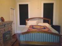 SVR00235 Only 3 blocks from Forsyth Park, free parking, walkable everywhere