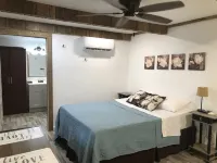 Studio B. Katie and Steve Riley Apartment Hotels in Breaux Bridge