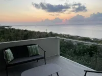 Oceanview Luxury Beachfront Apartment