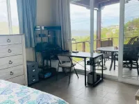 Banana Sweet Top! 2 Bedroom!!  Hot Tub and Tesla Back up Power! Hotels in Coral Bay