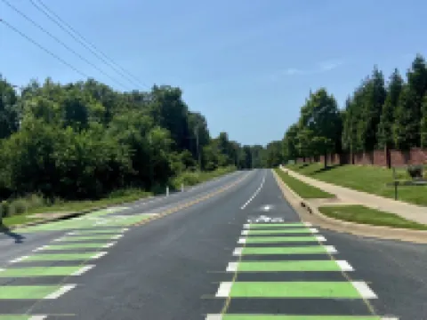 Best of Bentonville! Bike to Coler/Dwtn Square - Early Check-in!