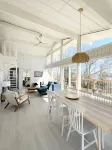 Blissful Oceanfront Cottage in Port Mouton