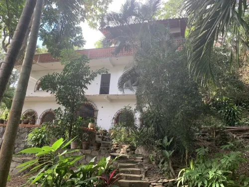 CASAS LAS PAROTAS - 3 BR, 2 Bath home, on hillside overlooking Yelapa Bay Hotels in Yelapa