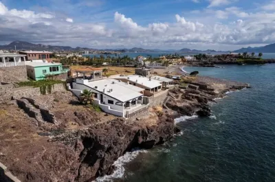 Casa Bellavista hosts one of the best views in San Carlos includes BBQ & Gazebo. Hotels near San Carlos Fishing Charter