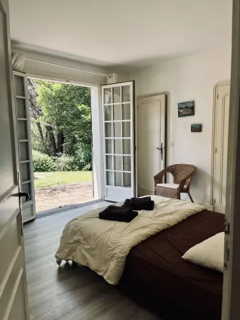 Très Belle Villa Basque Avec Piscine, Fronton et vue sur la Rhune