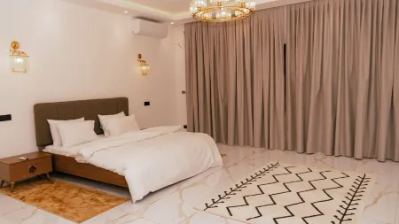 Villa Jaam, a haven of luxury and comfort in Ngaparou Saly Отели в г. Сали