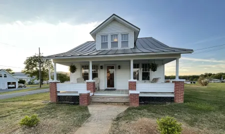 Central Access to All of the Wonders of the Shenandoah Valley!