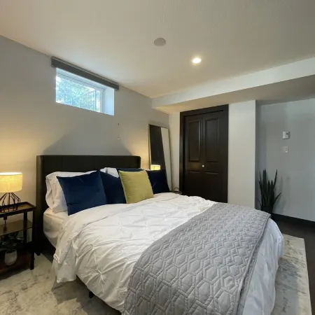 The Lux Den Speaks for itself. Cozy, bright self-contained basement suite