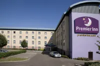 Thurrock West Hotels near Falklands Island Monument