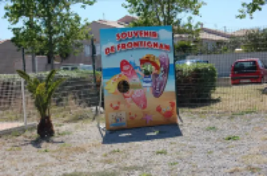 IMPREGNABLE VIEW ON THE PORT OF PLAISANCE - SEA 50 M