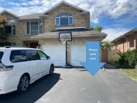 Beautiful 2-bedroom Guest Home in Guelph Hotel dekat Guelph VIA Rail Station